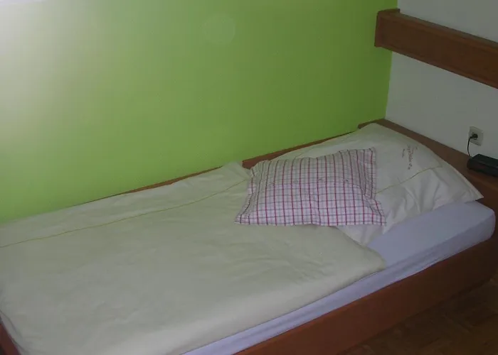 Restaurant Buergerstube 3*